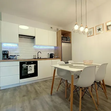 Mazowiecka Park Mit Balkon By Interhome Kolobrzeg